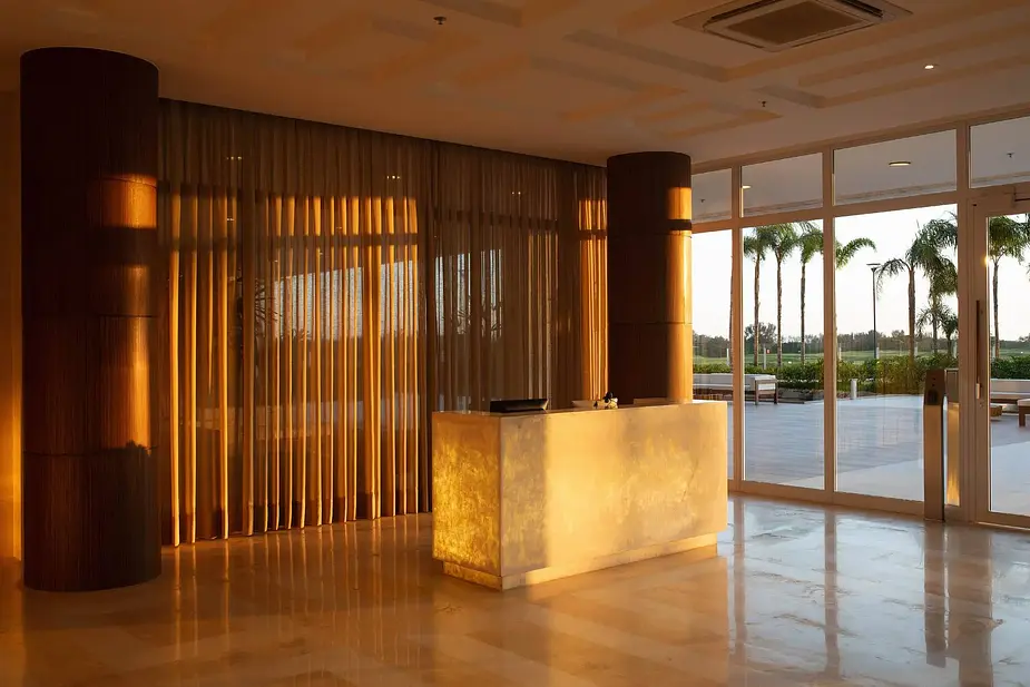 Lobby Mare